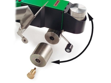 Сварочный автомат горячего воздуха BITUMAT B2 - быстрая смена прижимных роликов Сварочный автомат горячего воздуха BITUMAT B2 - быстрая смена прижимных роликов