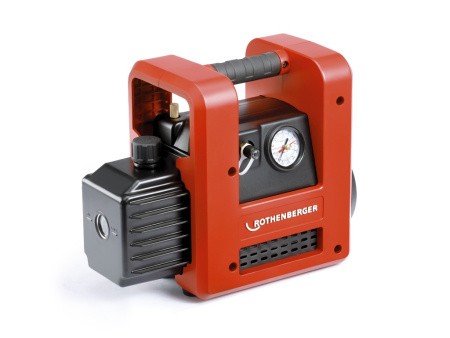 Двухступенчатый вакуумный насос POАЭРBAK  R32 3.0, 85 л/мин. Двухступенчатый вакуумный насос POАЭРBAK  R32 3.0, 85 л/мин.