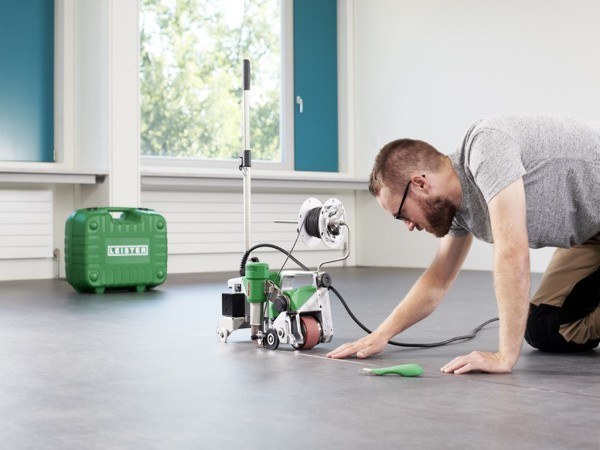 Унифлор 500 аппарат для сварки линолеума, применение Унифлор 500 аппарат для сварки линолеума, применение